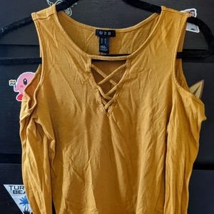 🍂2/$30🍂 Mustard U2B exposed shoulder long sleeve top